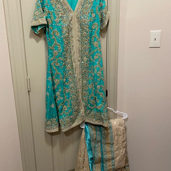 Shalwar Kameez Blue With purse clutch wedding dress - Picture 2 of 8